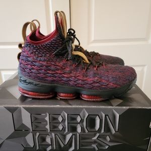 Nike LeBron XV "New Heights" Size 11 Deadstock!!